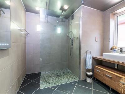 Picture 30
